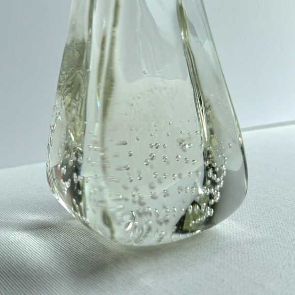 Vintage Clear Crystal Bubble Glass 4 Sided Pyramid Paperweight - Picture 3 of 12